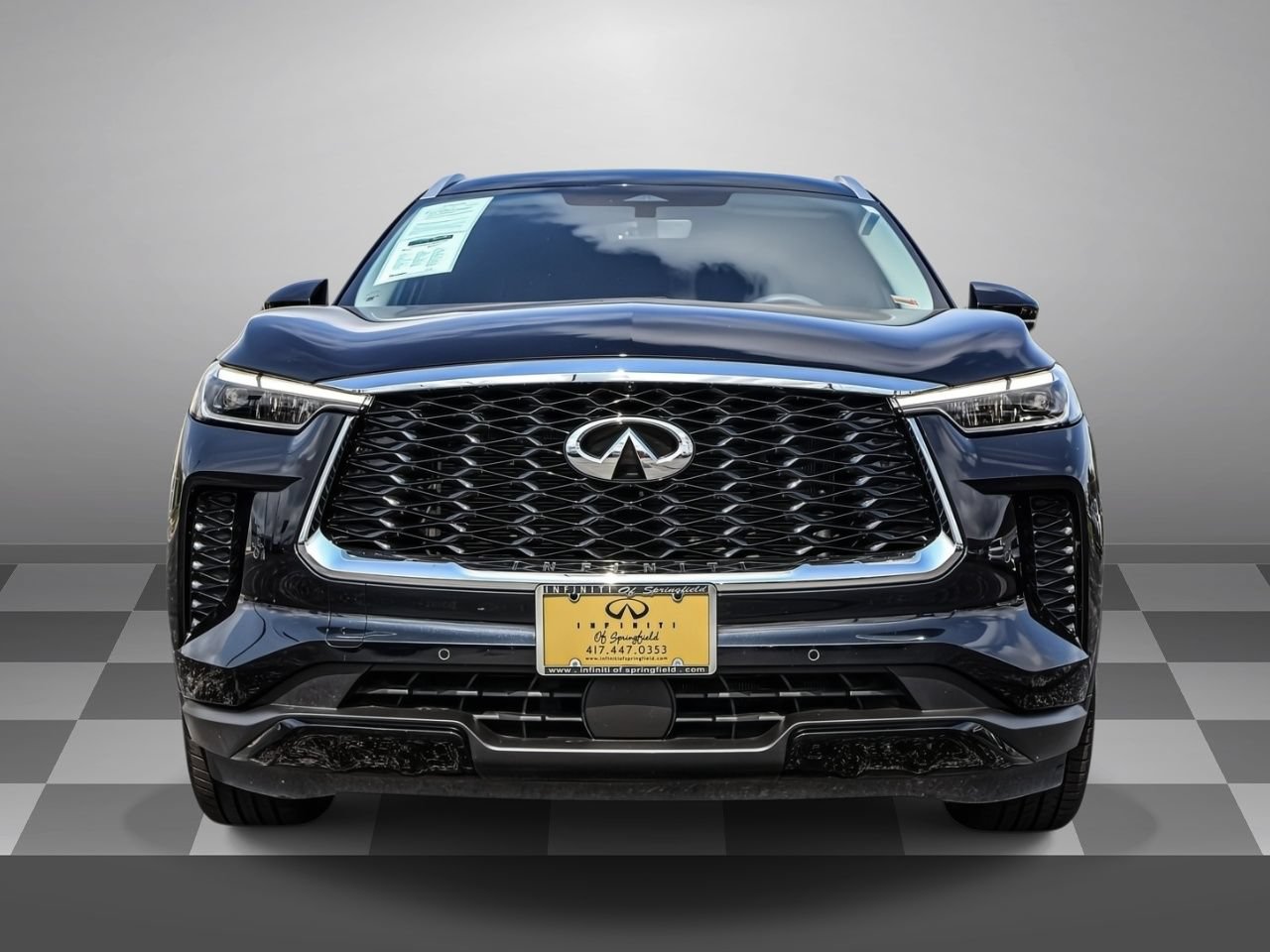 Used 2023 INFINITI QX60 Luxe w/ Cargo Package FWD image 2