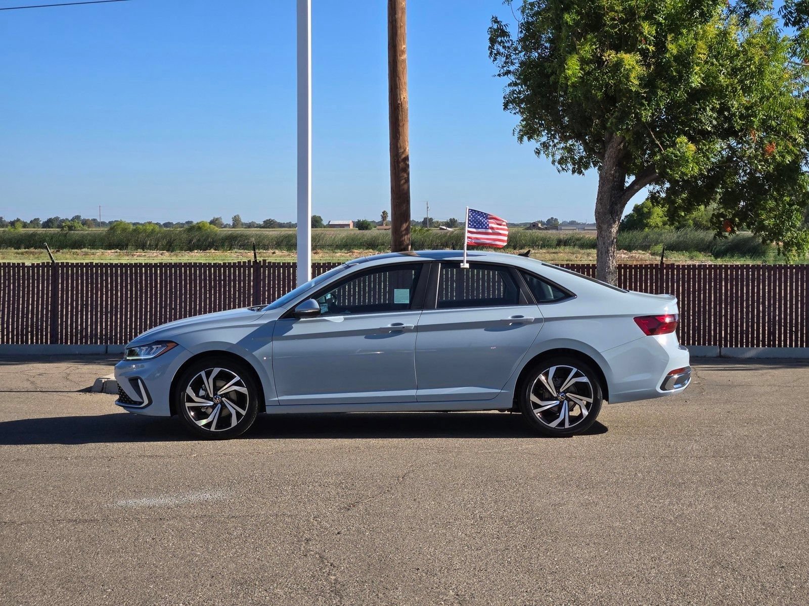 New 2026 Volkswagen Jetta SEL FWD image 8