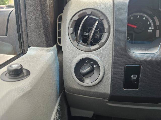 Used 2011 Ford E-350 and Econoline 350 XLT RWD image 15