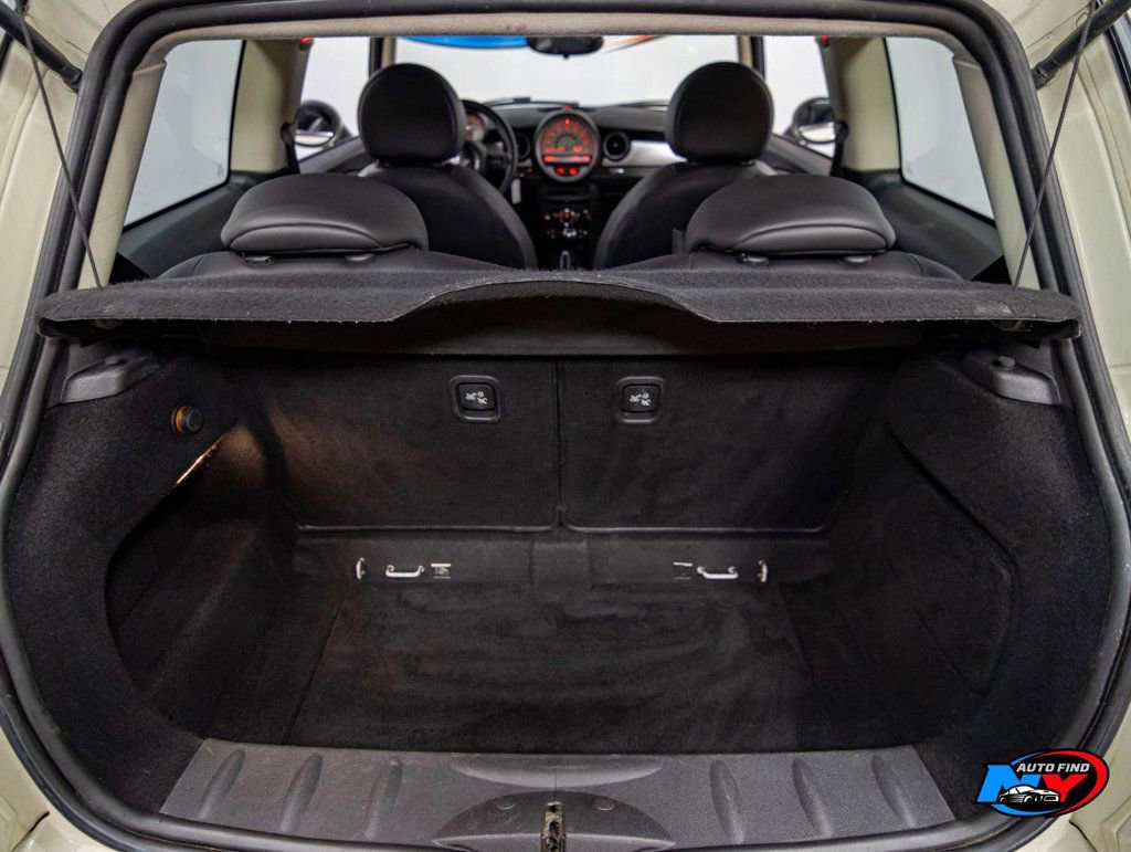 Used 2013 MINI Cooper Hardtop image 18