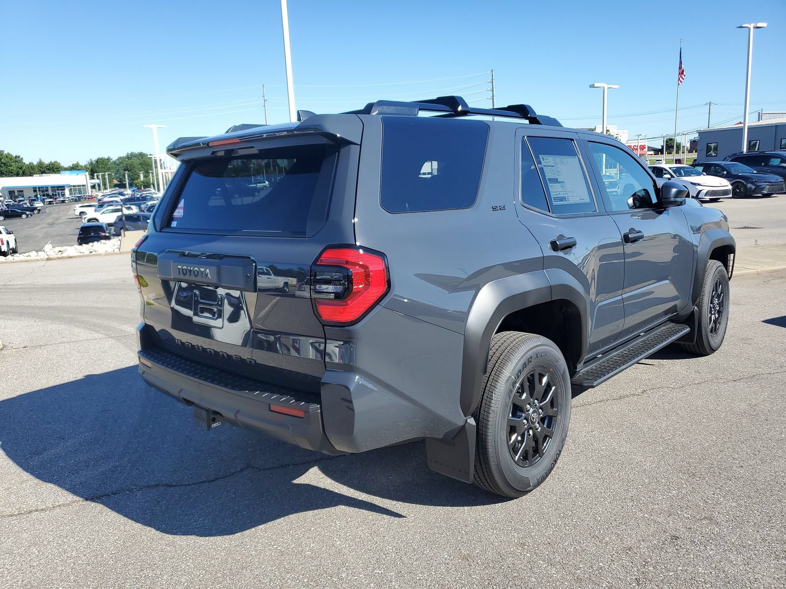 New 2026 Toyota 4Runner SR5 AWD/4WD image 4