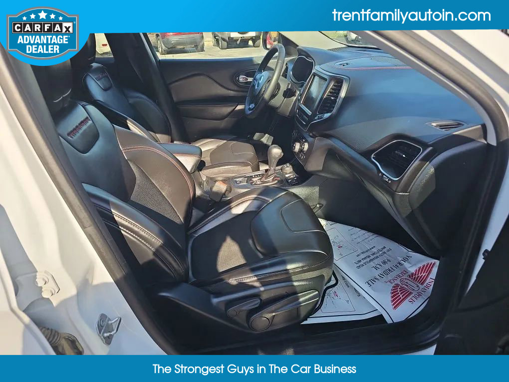 Used 2020 Jeep Cherokee Trailhawk image 17