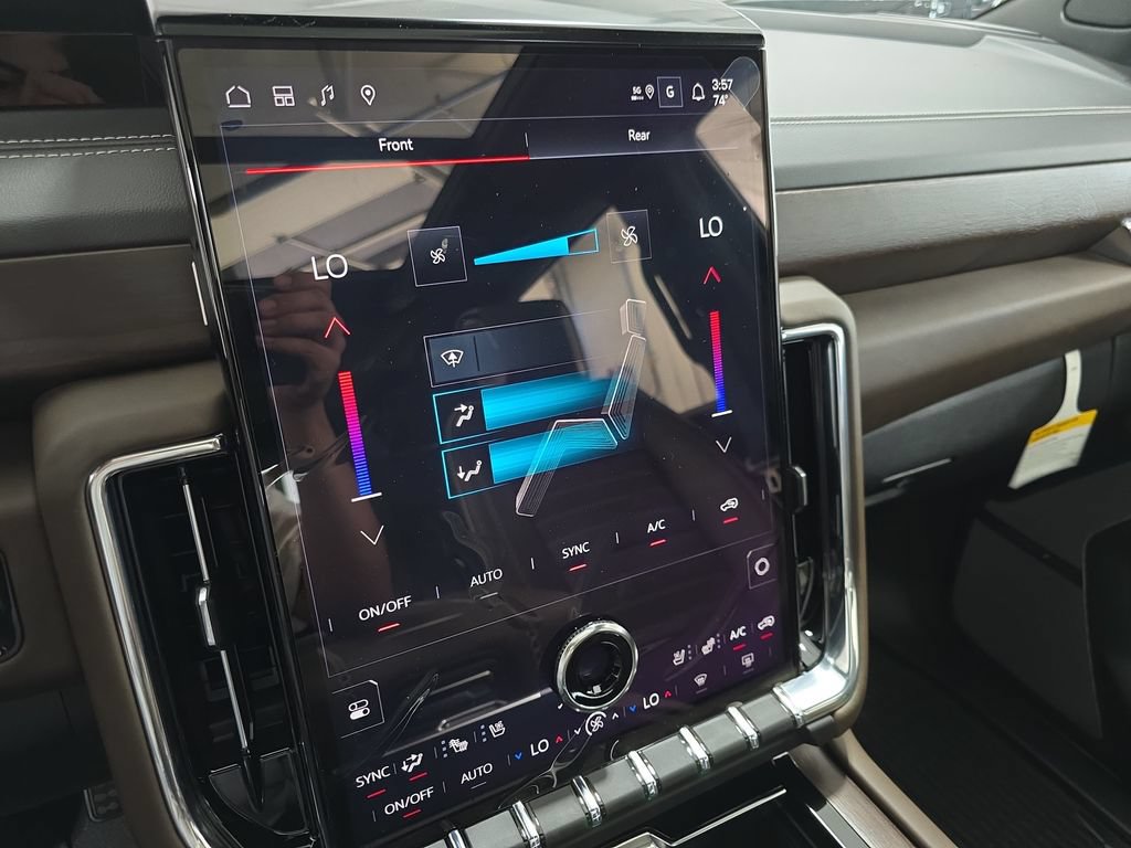 New 2026 GMC Yukon XL Denali Ultimate AWD/4WD image 27