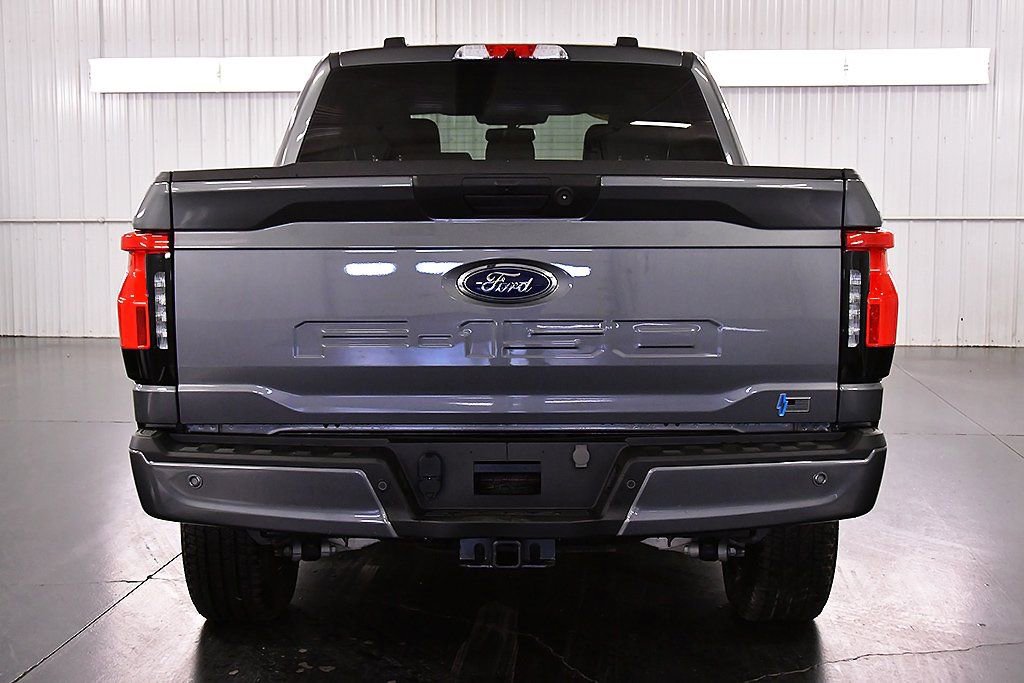 Used 2023 Ford F150 Lightning XLT image 6