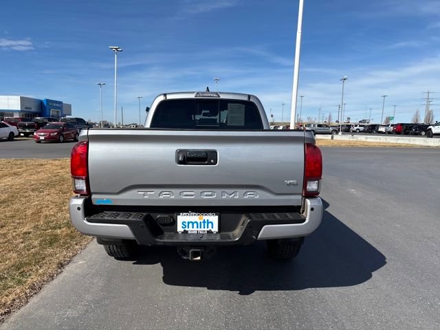 Used 2019 Toyota Tacoma TRD Off-Road w/ Technology Package image 4
