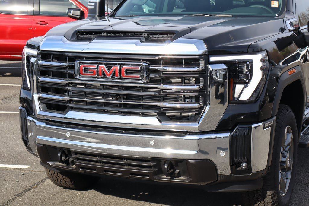 New 2025 GMC Sierra 2500 SLT w/ SLT Convenience Package image 4