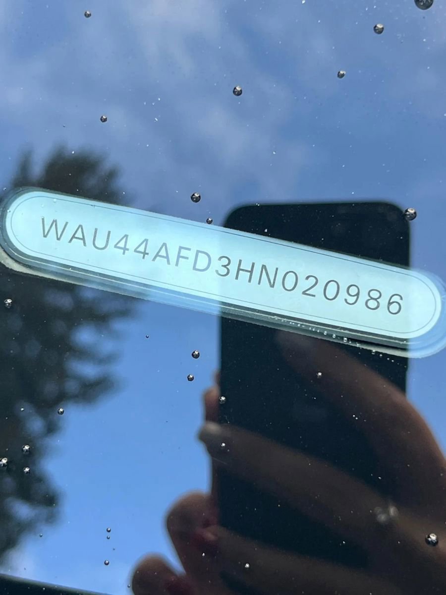 Used 2017 Audi A8 L 3.0T w/ Executive Package image 19