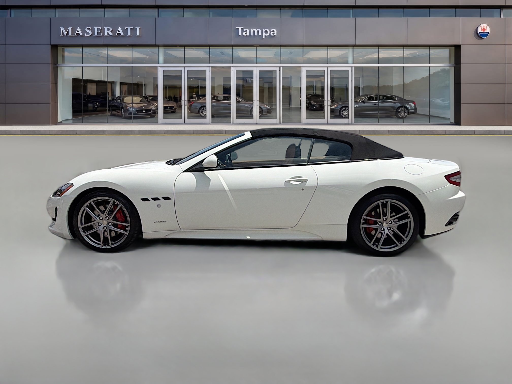 Used 2016 Maserati GranTurismo MC RWD image 6