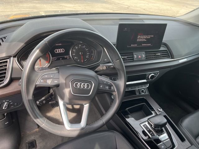 Used 2023 Audi Q5 2.0T Premium w/ Convenience Package AWD/4WD image 11