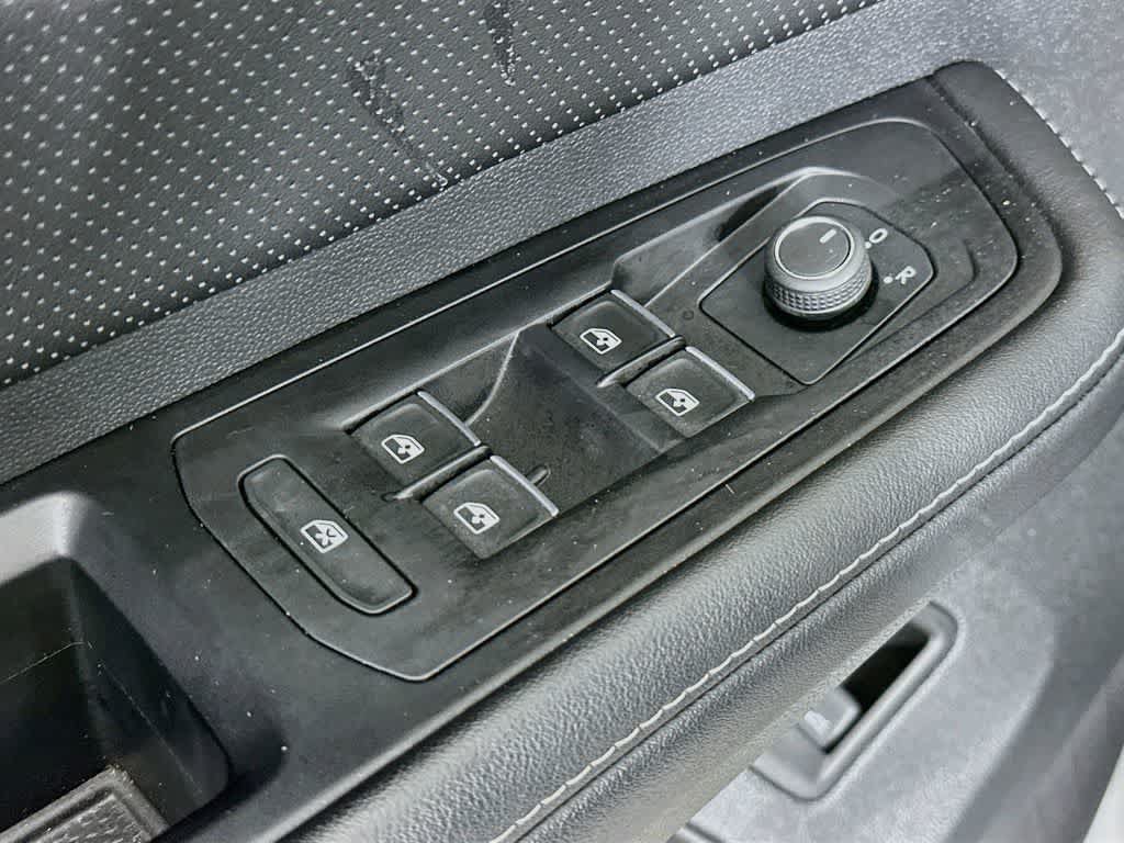 Used 2024 Volkswagen Atlas SE FWD image 28