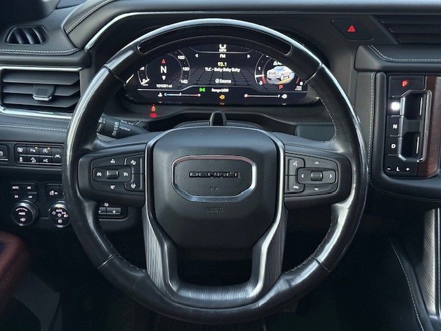 Used 2023 GMC Yukon XL Denali Ultimate image 29