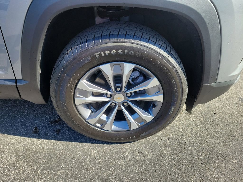 Used 2026 Chevrolet Equinox LT image 6