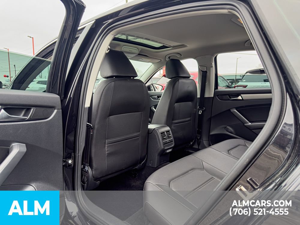 Used 2021 Volkswagen Passat 2.0T SE image 14