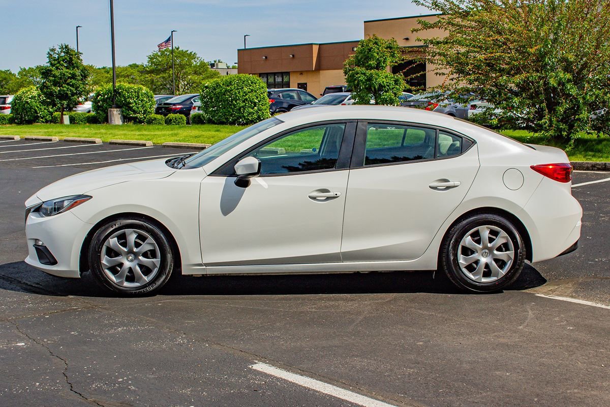 Used 2016 MAZDA MAZDA3 i Sport FWD image 5