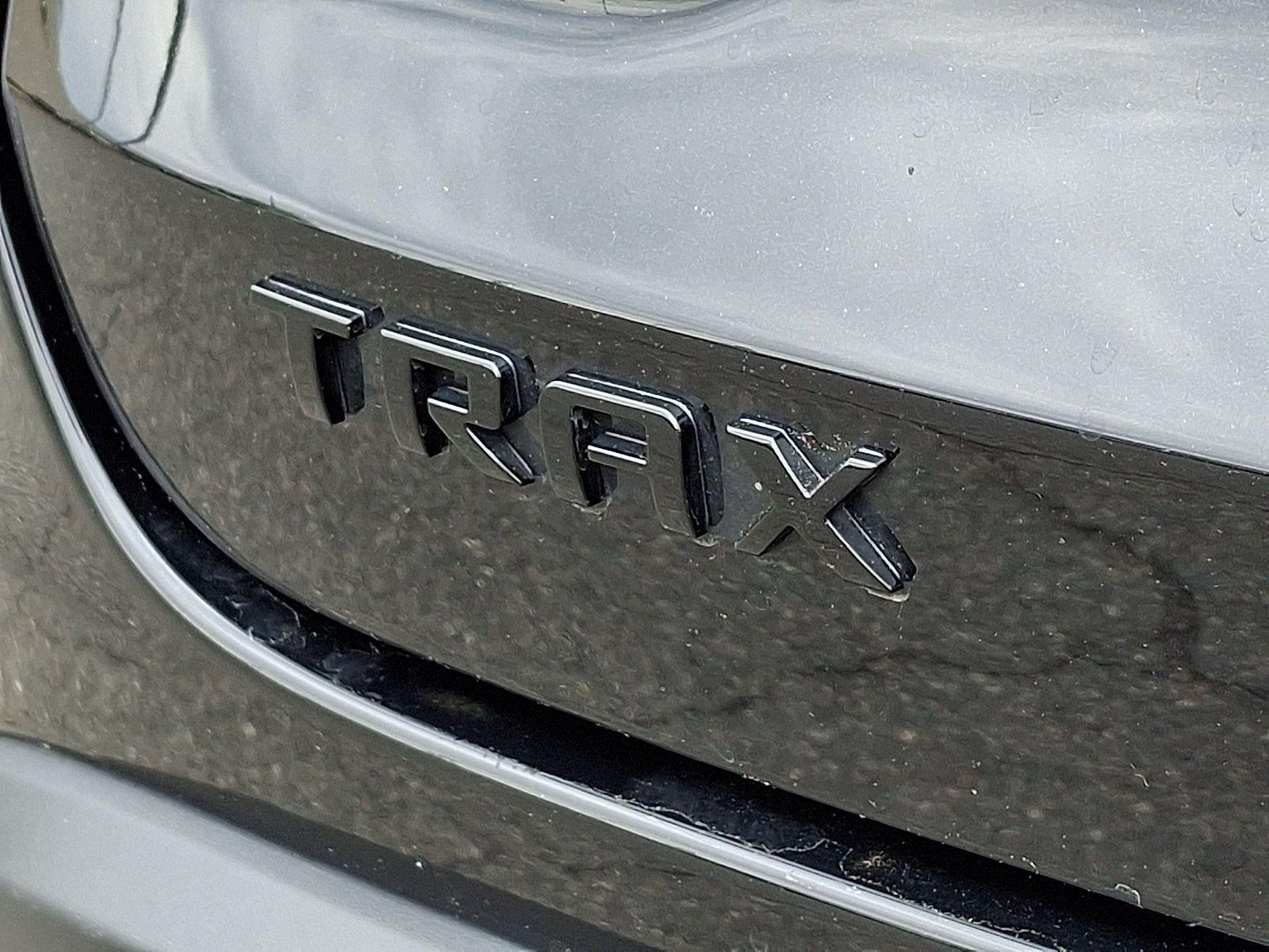 Used 2025 Chevrolet Trax RS w/ Sunroof Package FWD image 29
