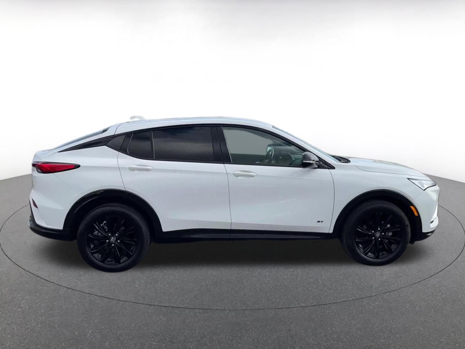 Used 2025 Buick Envista Sport Touring image 16