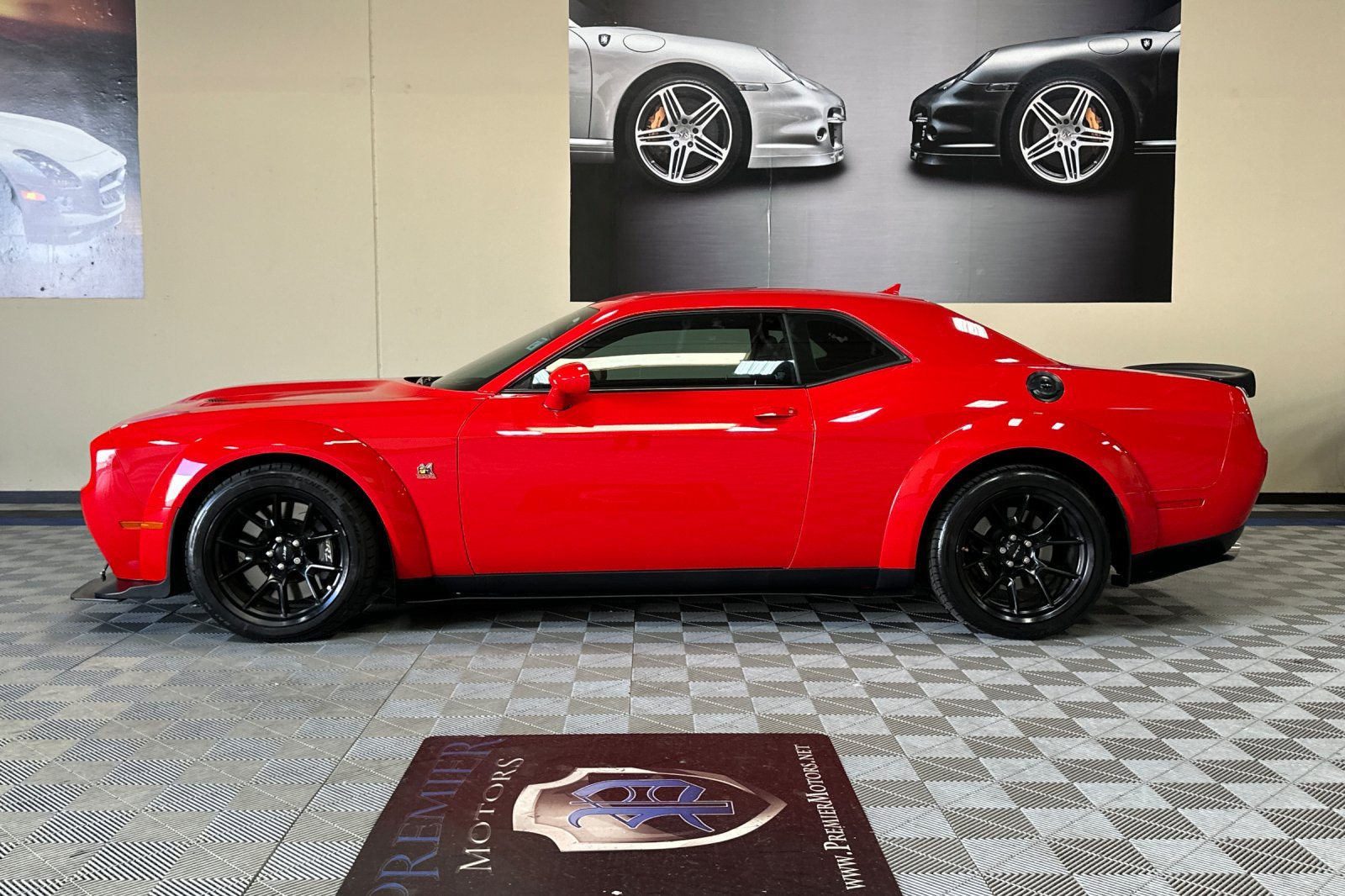 Used 2023 Dodge Challenger R/T Scat Pack RWD image 7