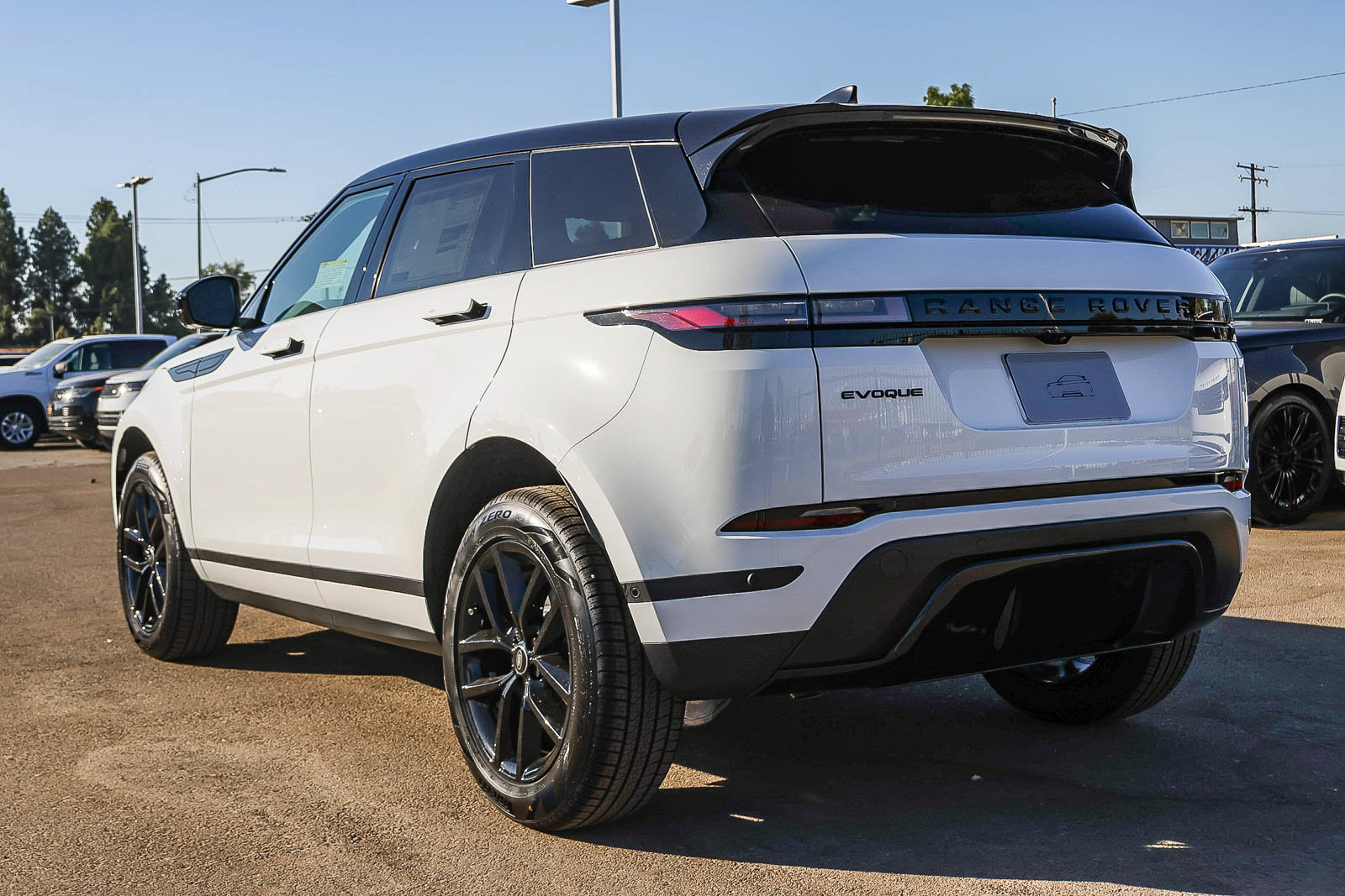 New 2026 Land Rover Range Rover Evoque S AWD/4WD image 7