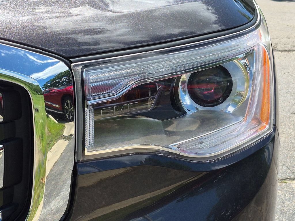 Used 2017 GMC Acadia SLT AWD/4WD image 9