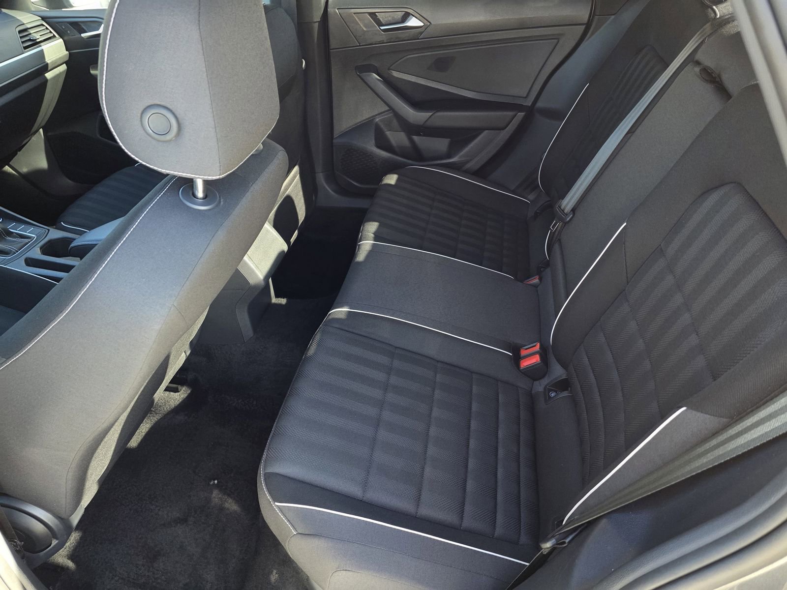 Used 2024 Volkswagen Jetta Sport image 17