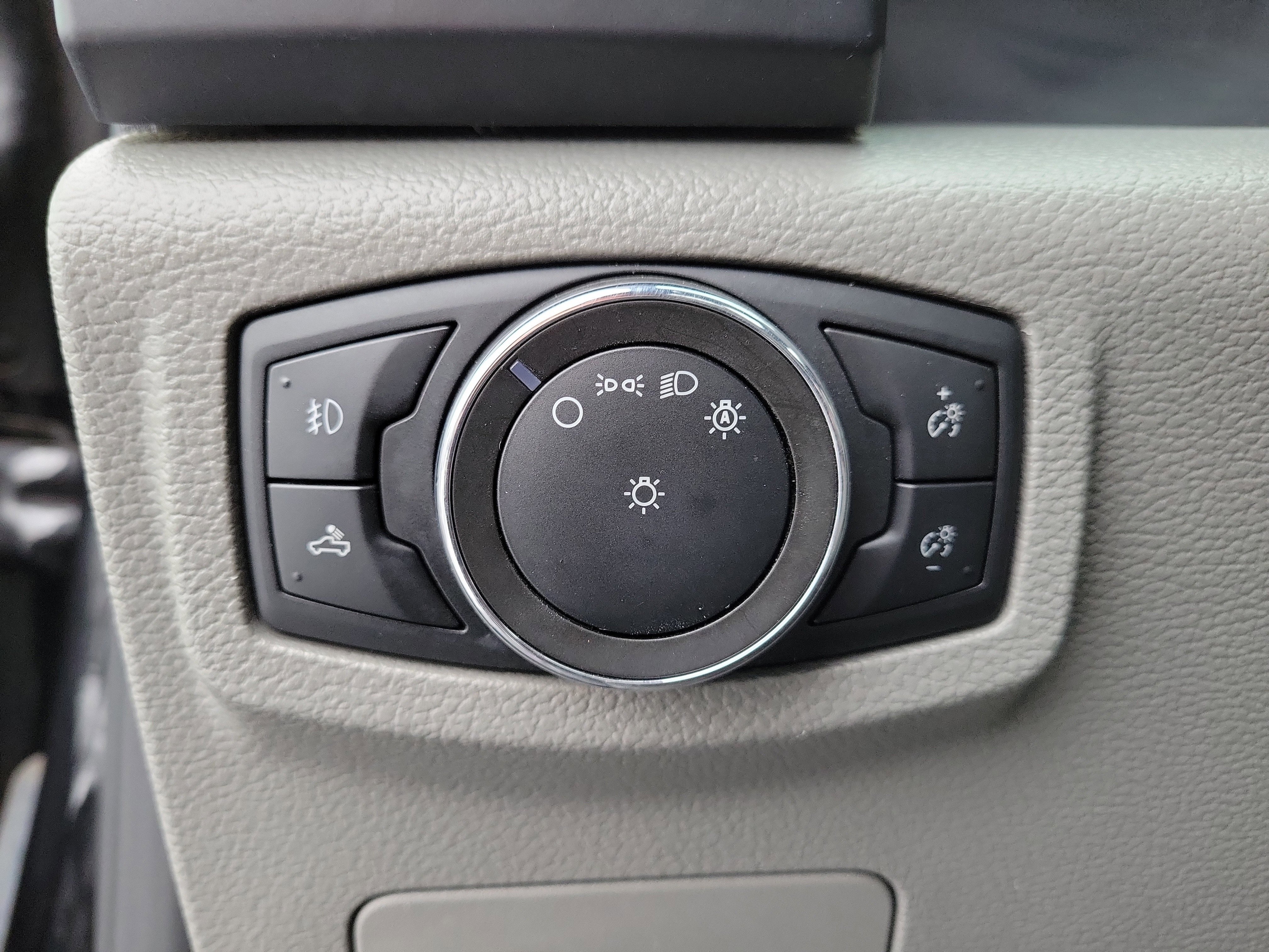 Certified 2020 Ford F150 XL w/ Equipment Group 101A Mid image 18