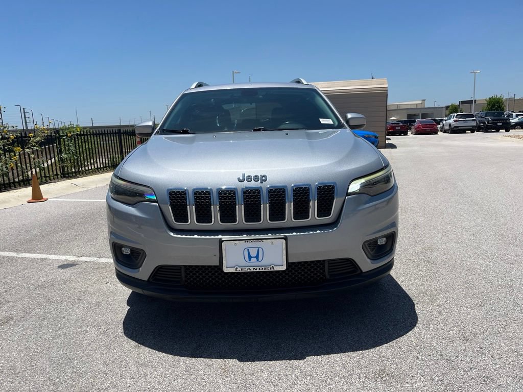 Used 2019 Jeep Cherokee Latitude Plus FWD image 2