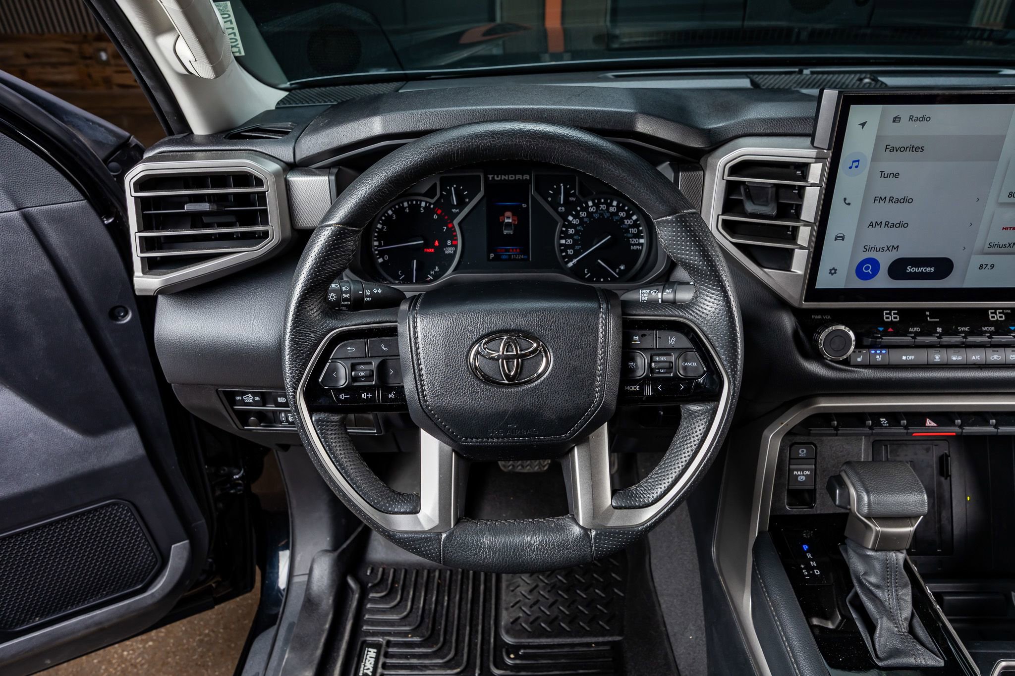 Used 2023 Toyota Tundra Limited image 17