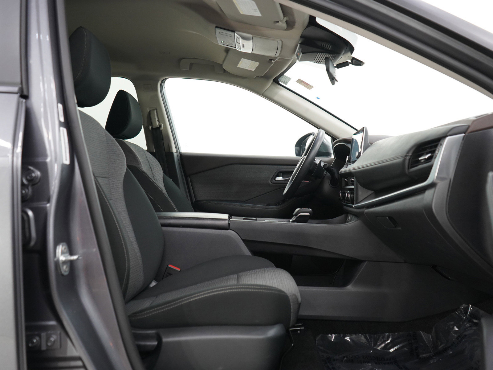 Used 2023 Nissan Rogue SV AWD/4WD image 11