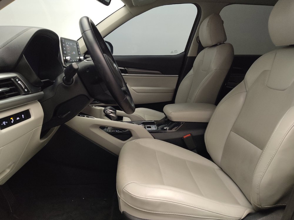 Used 2020 Kia Telluride S w/ S 8 Passenger Seating Package AWD/4WD image 17