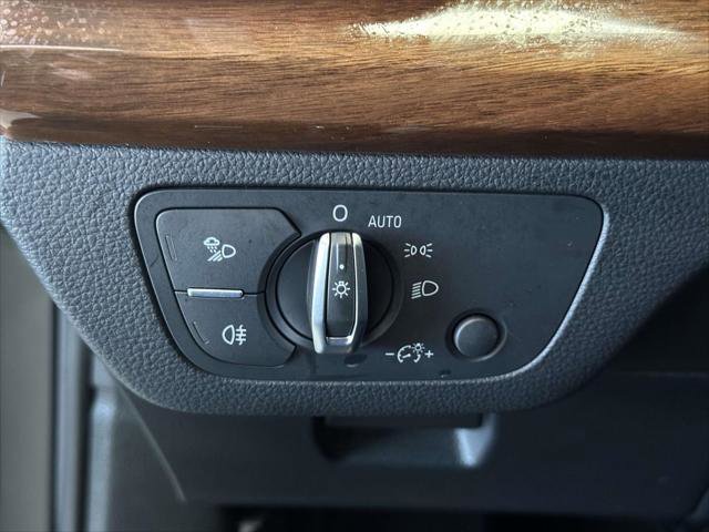 Used 2023 Audi Q5 2.0T Premium w/ Convenience Package image 21