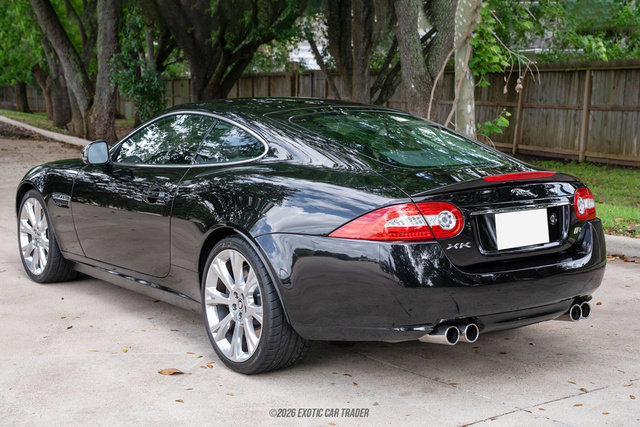 Used 2013 Jaguar XKR R RWD image 4