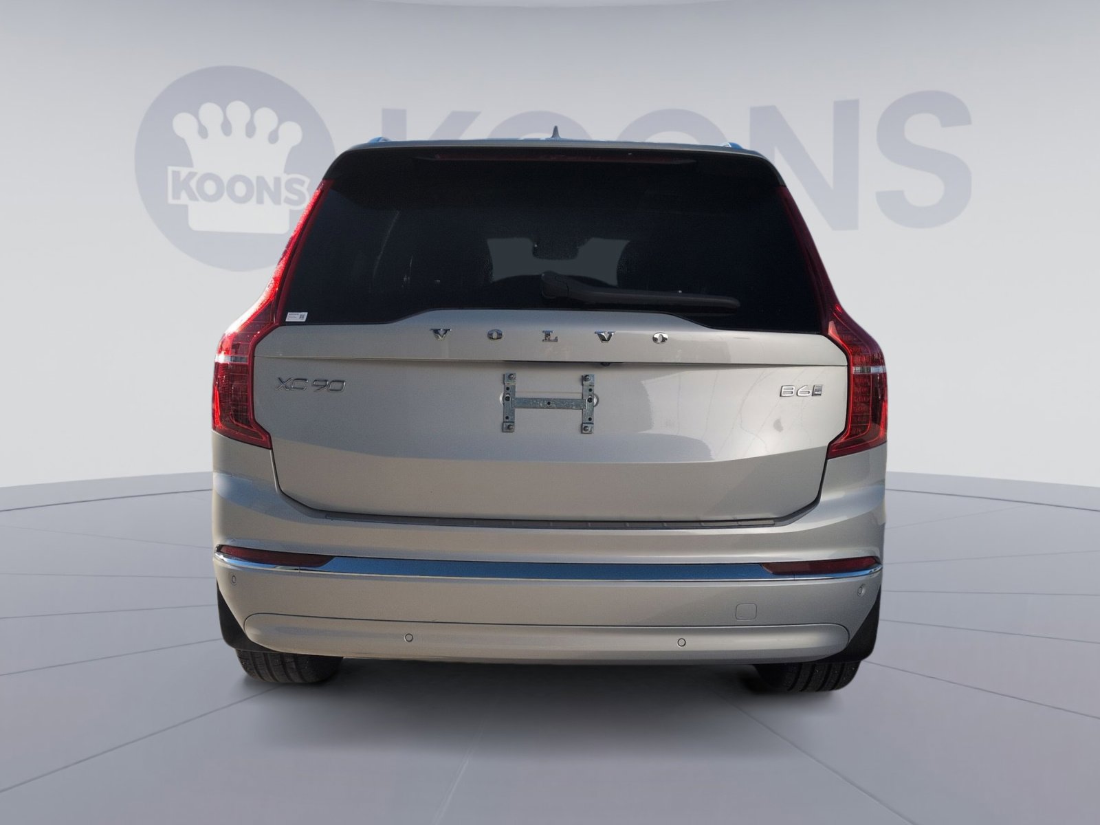 Used 2024 Volvo XC90 B6 Plus image 5