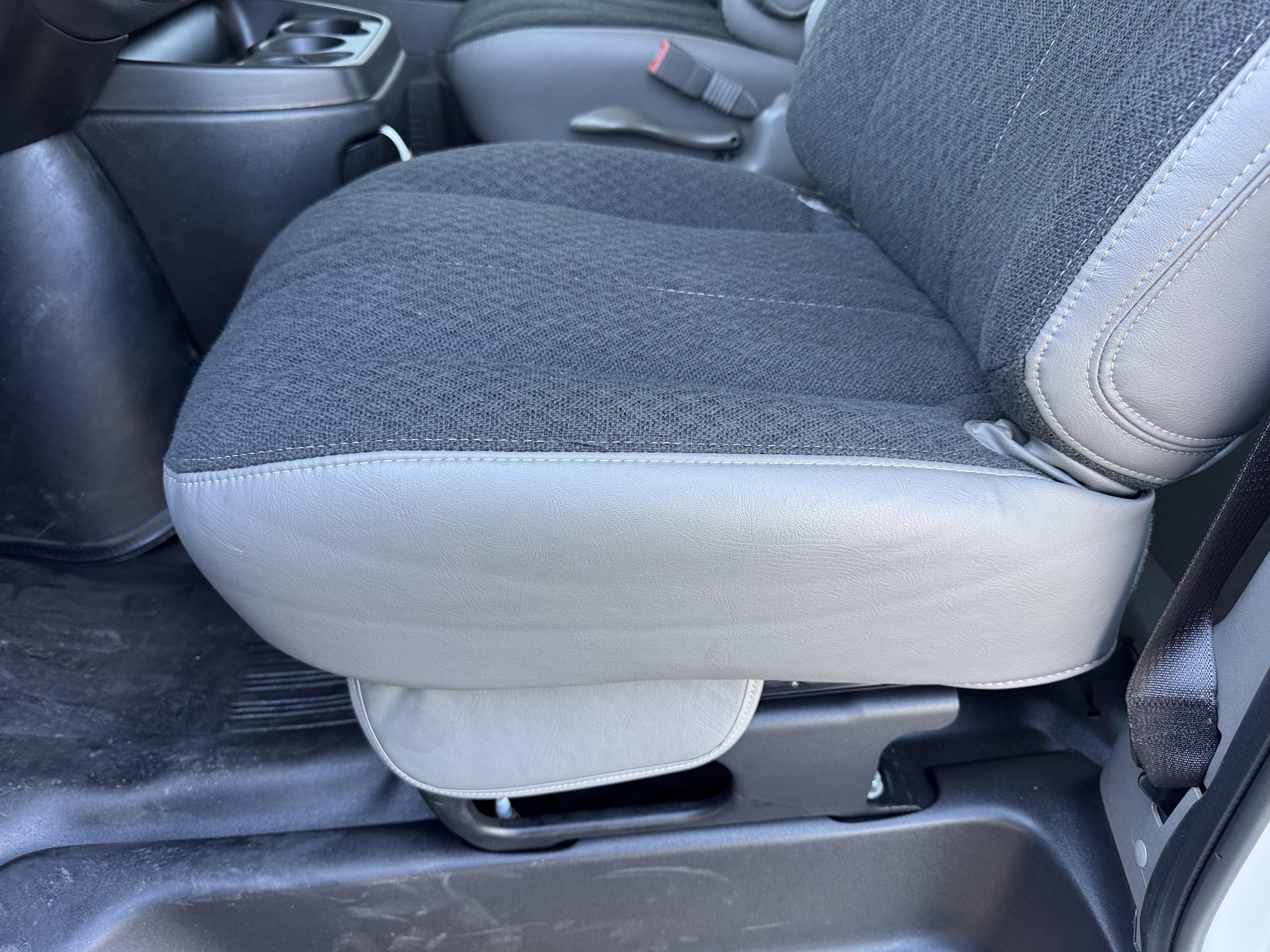 New 2026 Chevrolet Express 2500 w/ Driver Convenience Package image 13