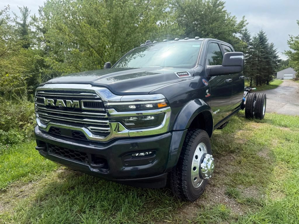 New 2026 RAM 5500 4x4 Crew Cab w/ Laramie Trim Package image 8