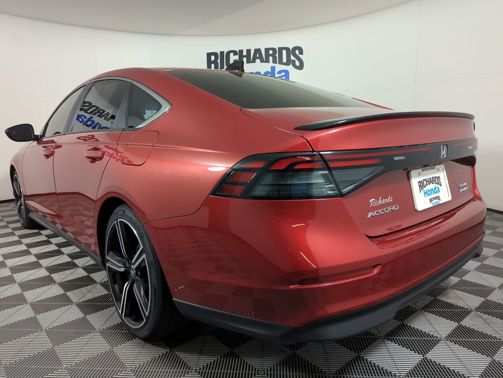 Used 2023 Honda Accord Sport image 2