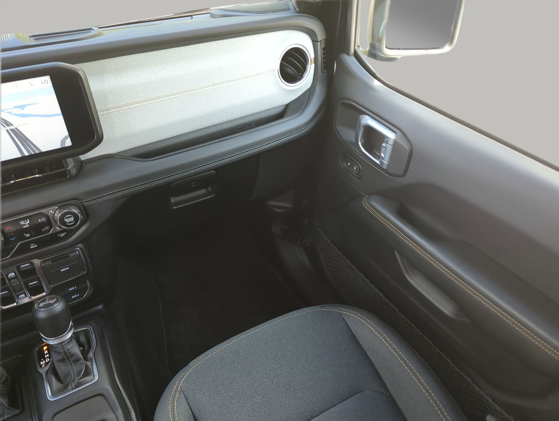 Used 2025 Jeep Wrangler Unlimited Sahara AWD/4WD image 51