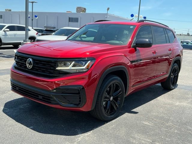 Certified 2023 Volkswagen Atlas SEL R-Line AWD/4WD image 7