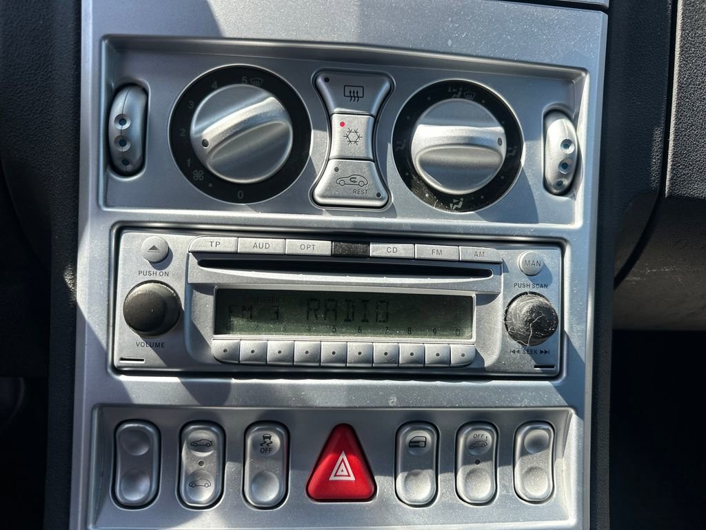 Used 2005 Chrysler Crossfire Convertible image 15