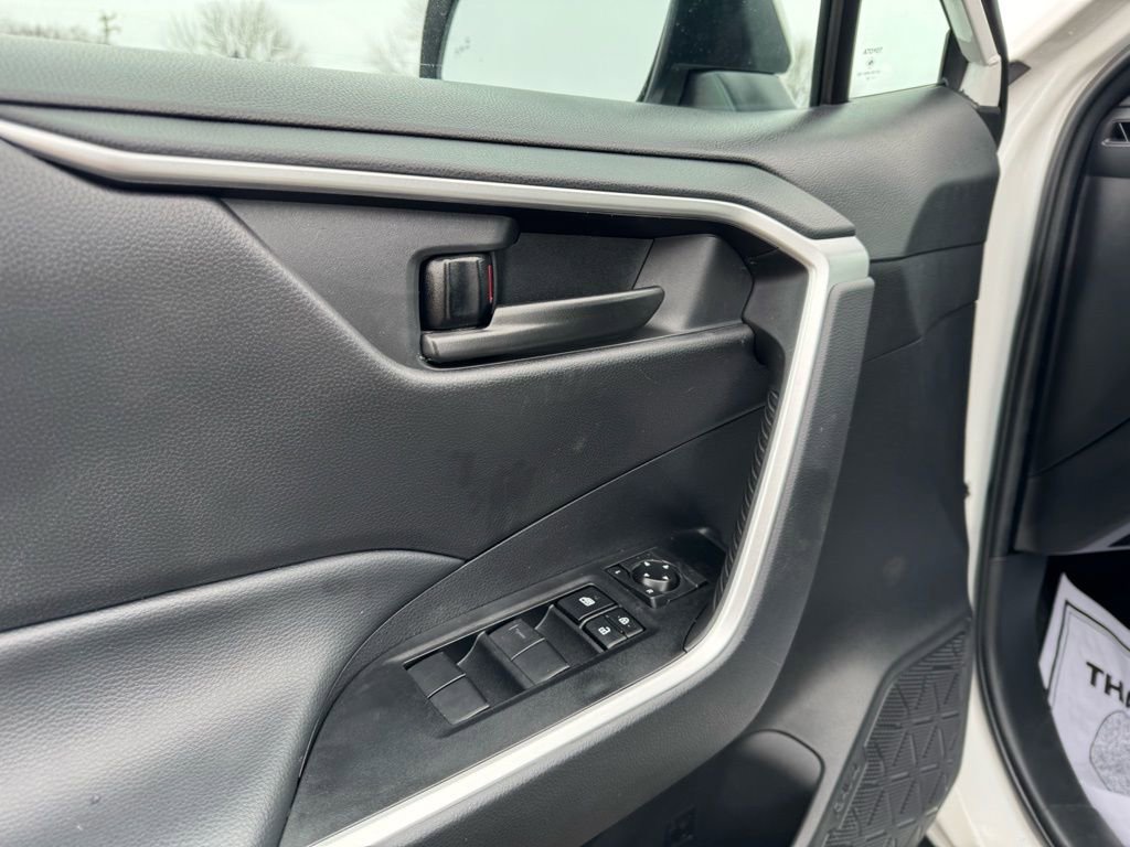 Used 2024 Toyota RAV4 LE image 13