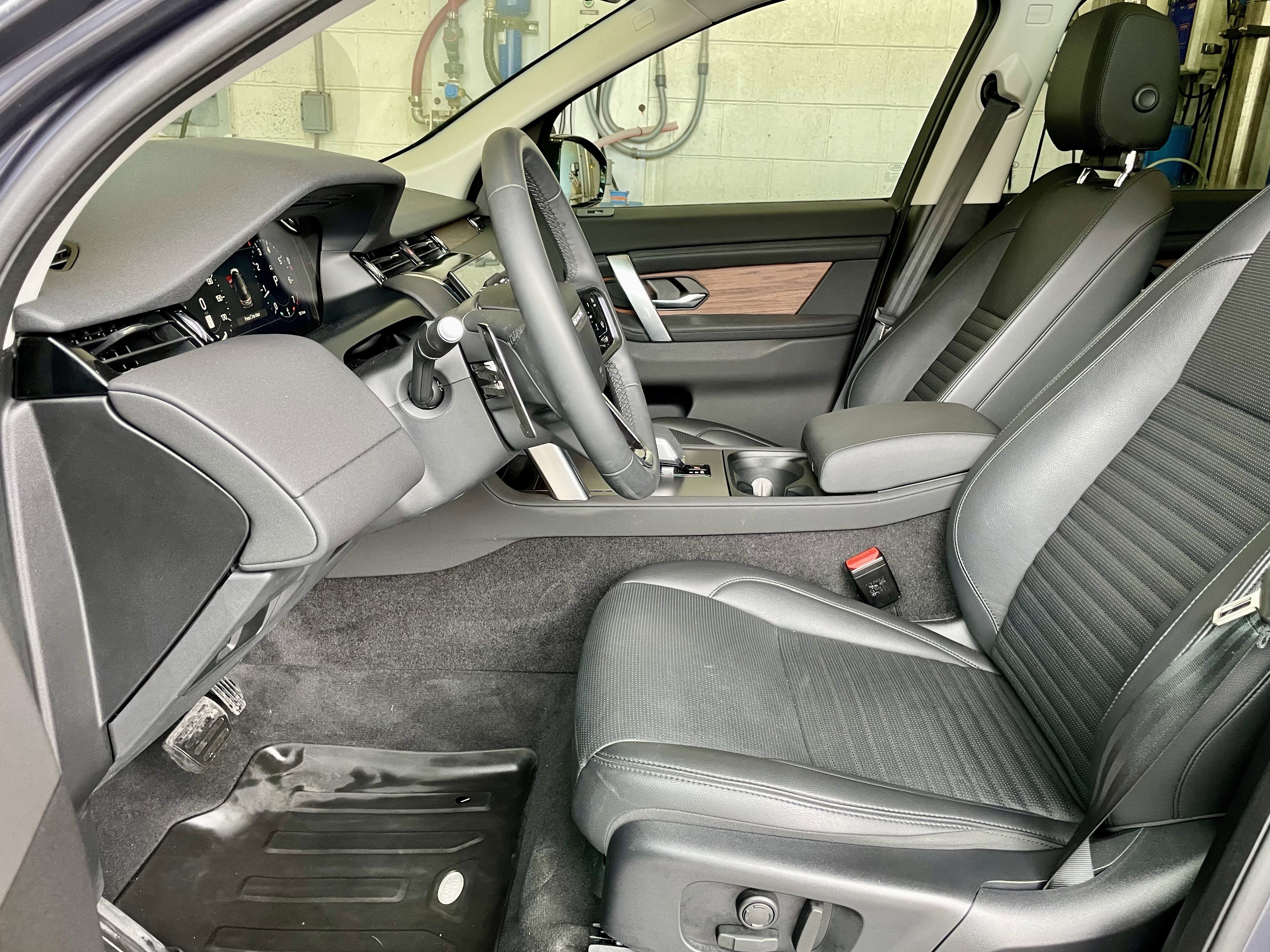 Certified 2024 Land Rover Discovery Sport S image 14