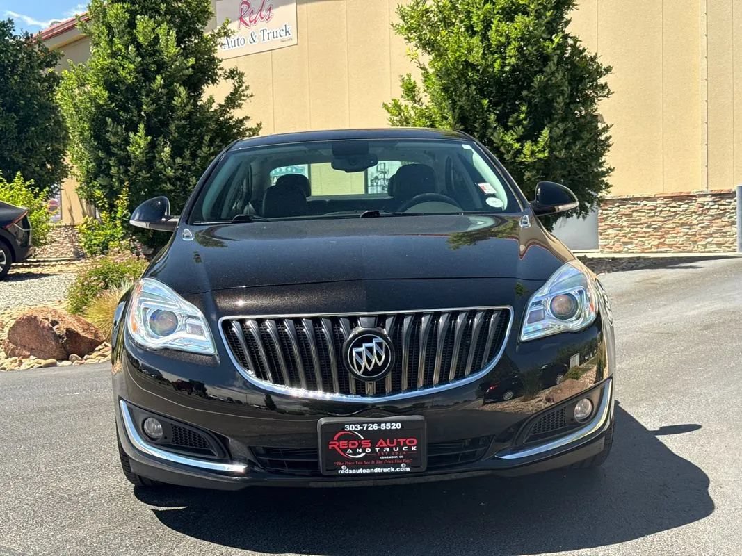 Used 2017 Buick Regal Sport Touring FWD image 38