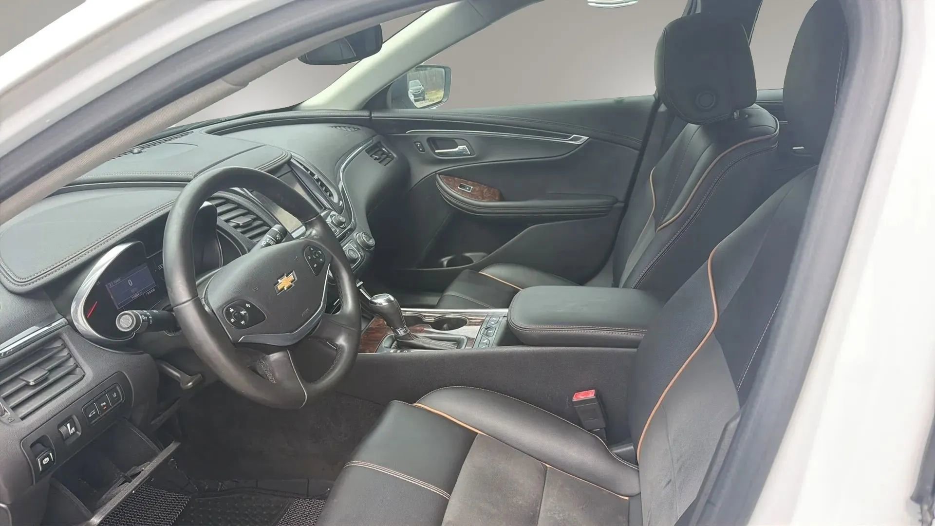 Used 2014 Chevrolet Impala LT w/ Premium Seating Package FWD image 29