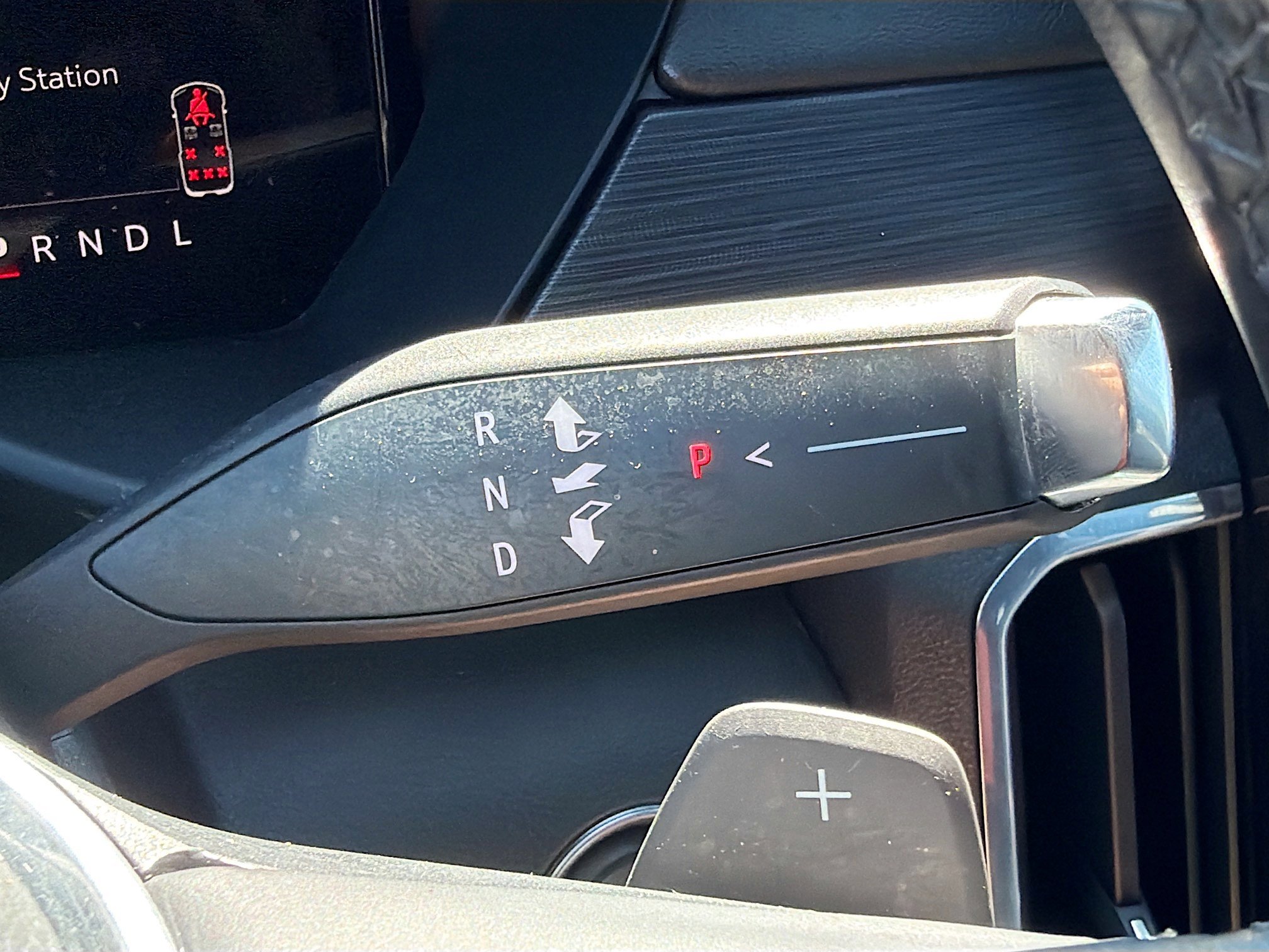 Used 2024 GMC Acadia Elevation image 28