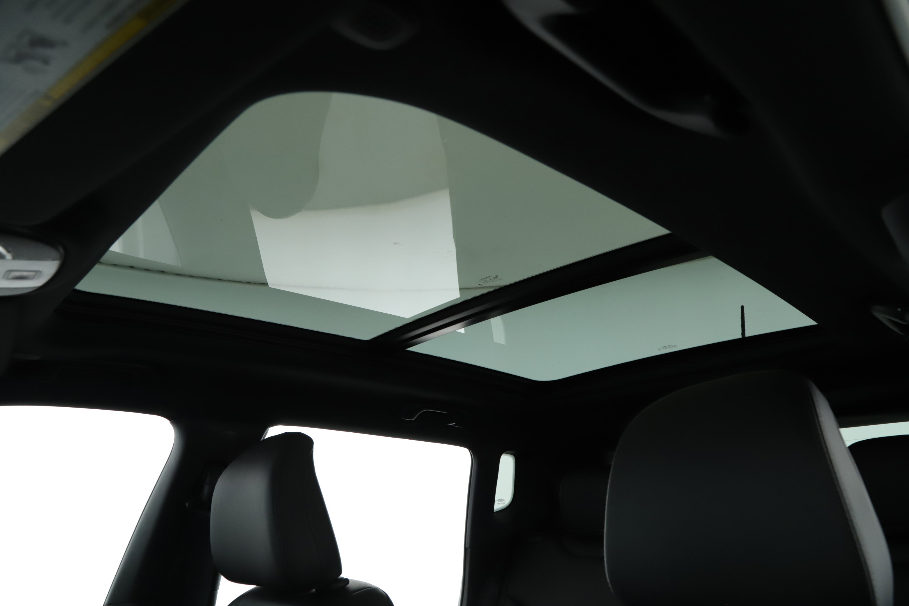 New 2026 Jeep Compass Limited w/ Sun, Sound & Navigation Group image 17