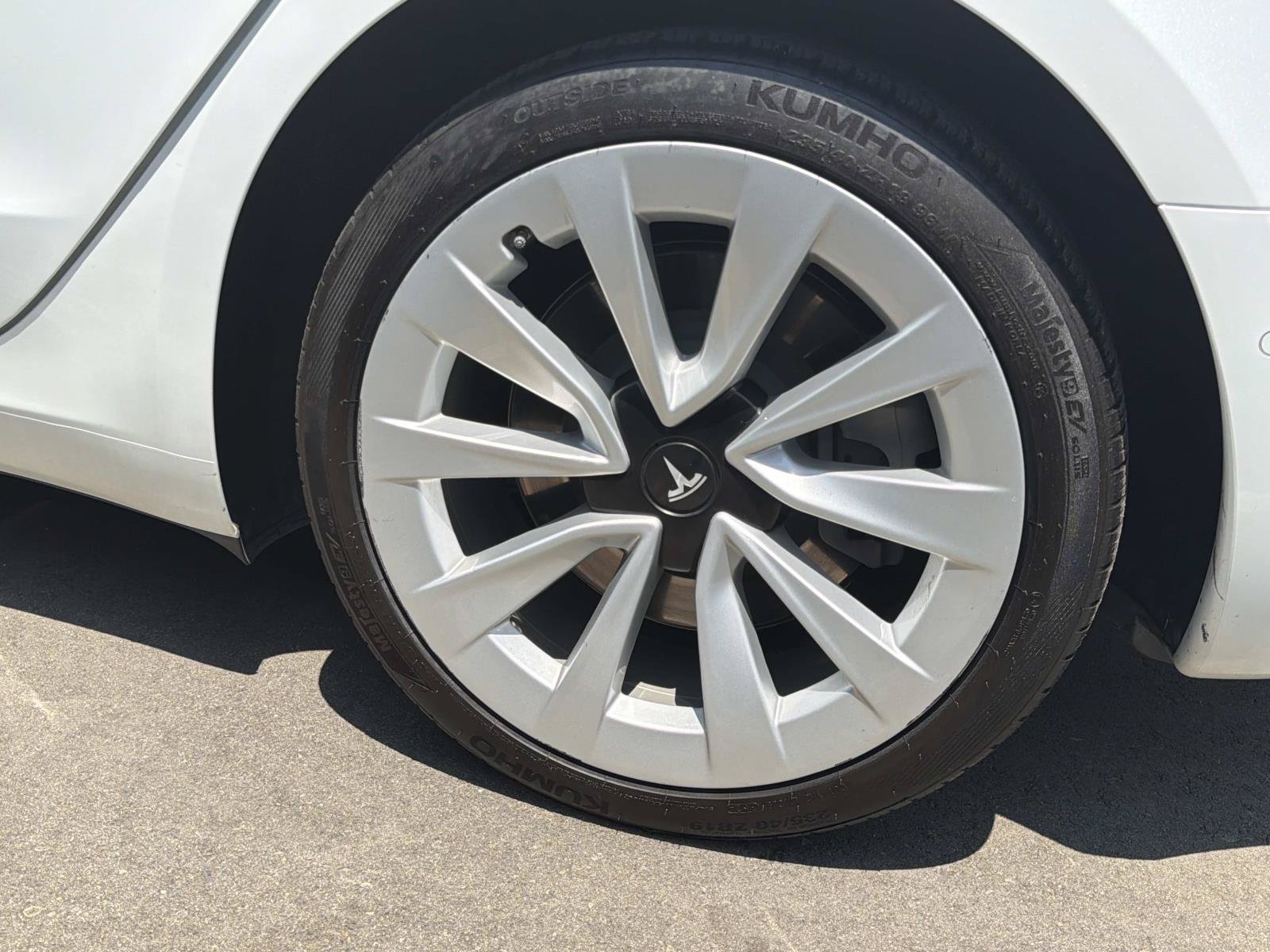Used 2022 Tesla Model 3 Long Range AWD/4WD image 23