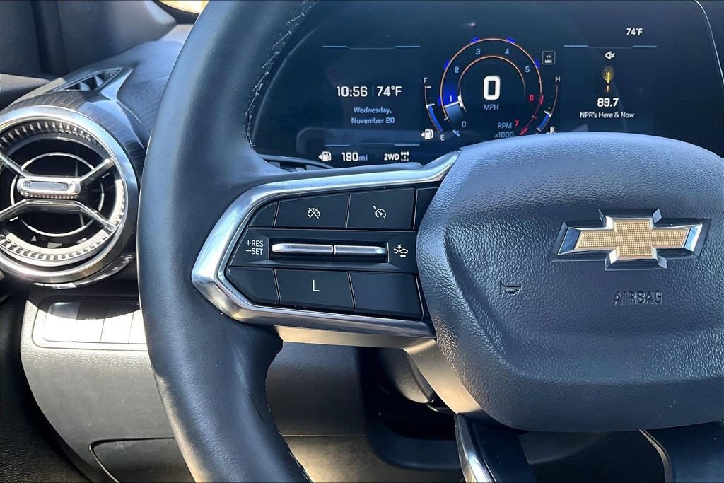 Used 2025 Chevrolet Equinox LT AWD/4WD image 11