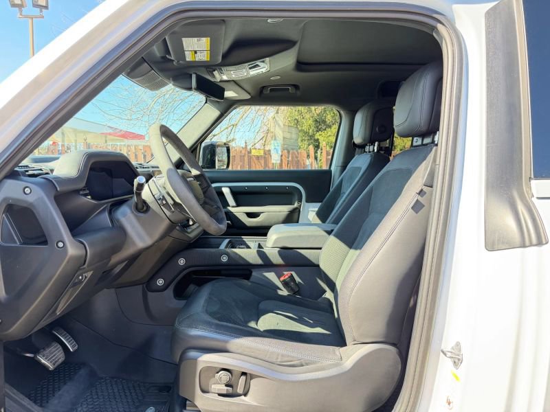 Used 2023 Land Rover Defender 90 V8 image 11