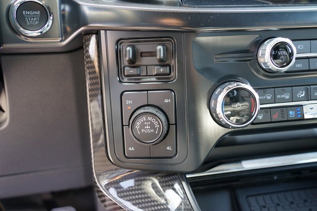 New 2025 Ford F150 Lariat w/ Equipment Group 502A High image 17