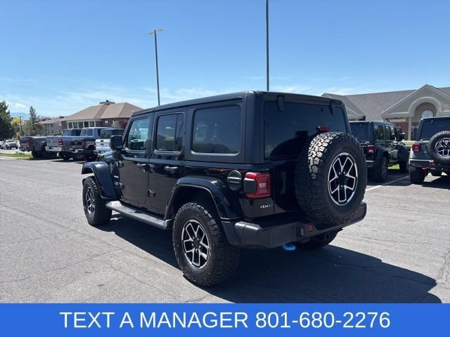 Used 2023 Jeep Wrangler Unlimited Sahara w/ Cold Weather Group AWD/4WD image 8