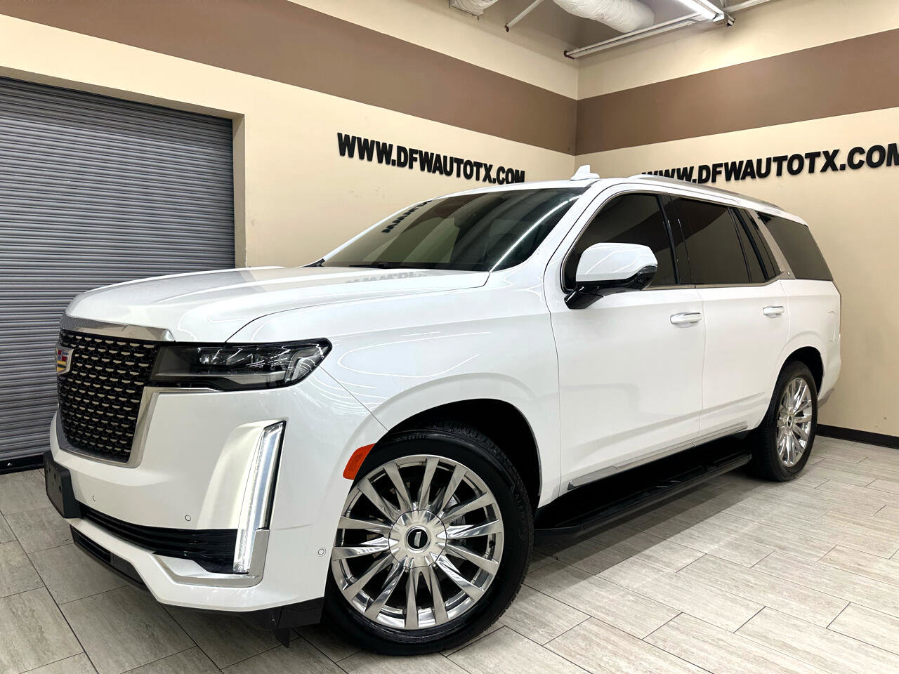 Used 2021 Cadillac Escalade Premium Luxury w/ Driver Assist Tech Package image 1